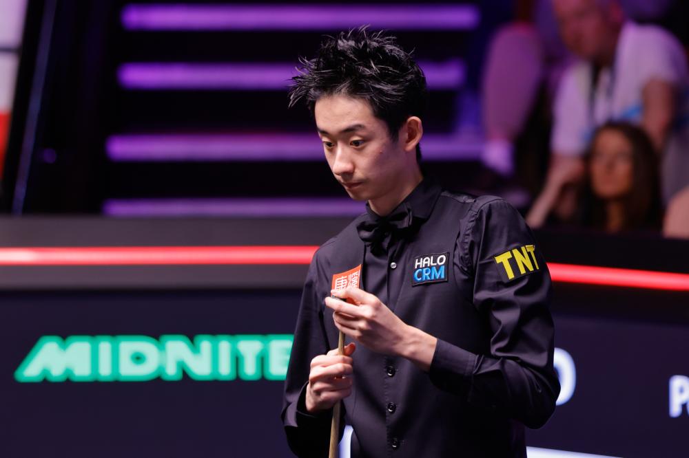 从后防铁闸到足坛足球生涯高光与竞技价值解析